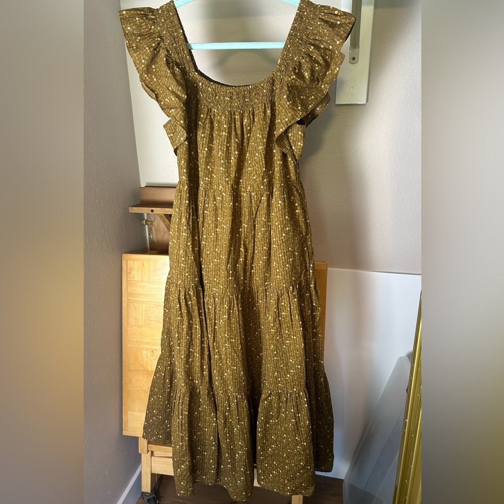 Madewell Ruffle-Sleeve Tiered Midi Dress in Daisy Stitch Size Small